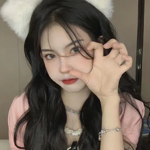 杀青宴不欢而散，剧组内部矛盾浮出水面